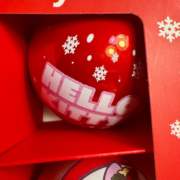 NWT. Disney Primark ornament set of 4 Hello Kitty - Picture 3 of 11